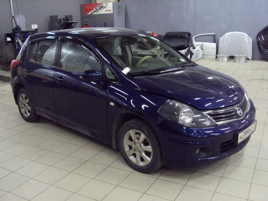 Ниссан тиида 2008 двигатель. Ниссан Тиида 2008 года. Ниссан Тиида 2008 1.8. Nissan Tiida 2008 Front. Разболтовка Ниссан Тиида 2008.